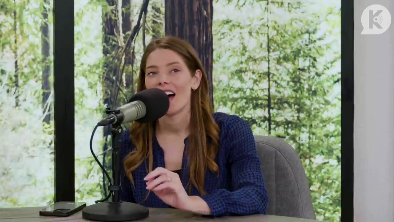 Ashley-Greene-dot-nl_TheTwilightEffectPostcast-Aflevering9NewMoonRewatchPart3of3-3289.jpg Ashley-Greene-dot-nl_TheTwilightEffectPostcast-Aflevering9NewMoonRewatchPart3of3-3289.jpg