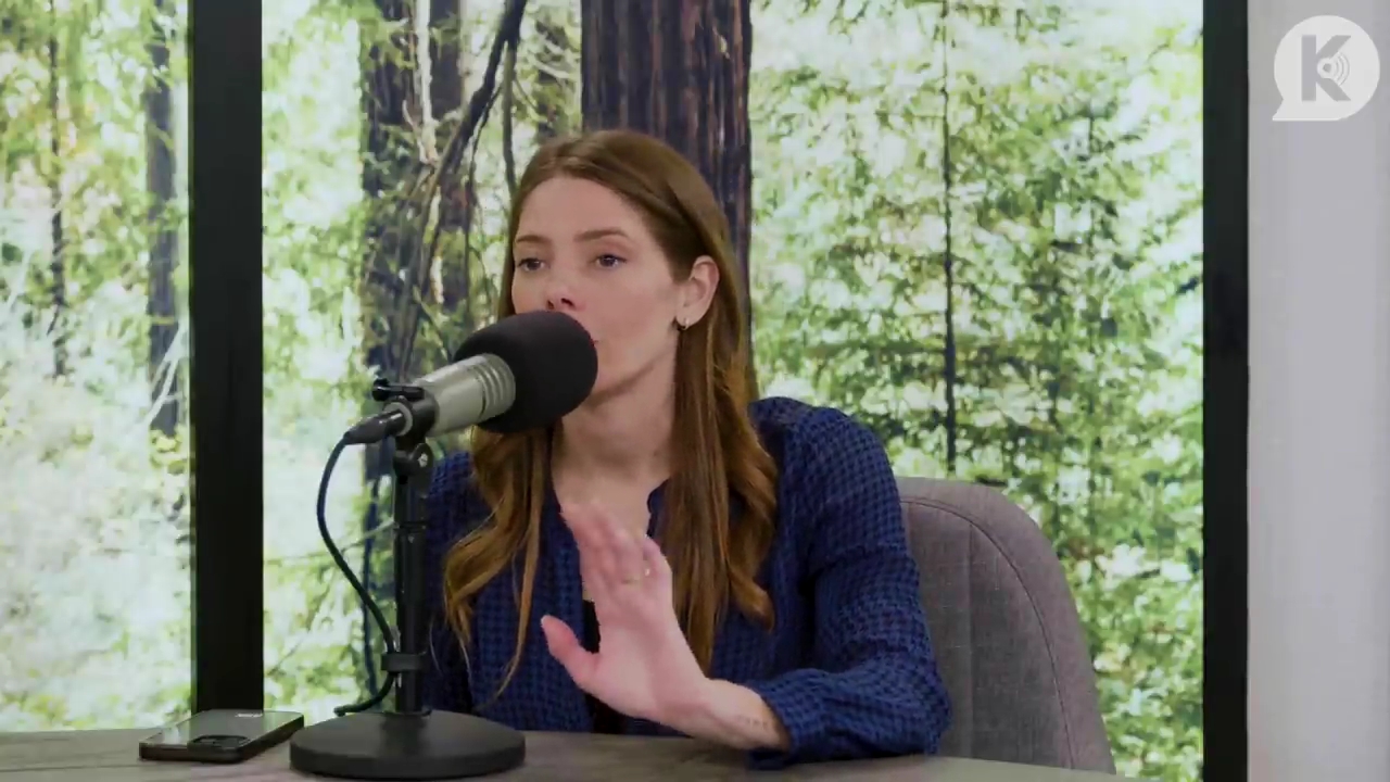 Ashley-Greene-dot-nl_TheTwilightEffectPostcast-Aflevering9NewMoonRewatchPart3of3-3292.jpg Ashley-Greene-dot-nl_TheTwilightEffectPostcast-Aflevering9NewMoonRewatchPart3of3-3292.jpg