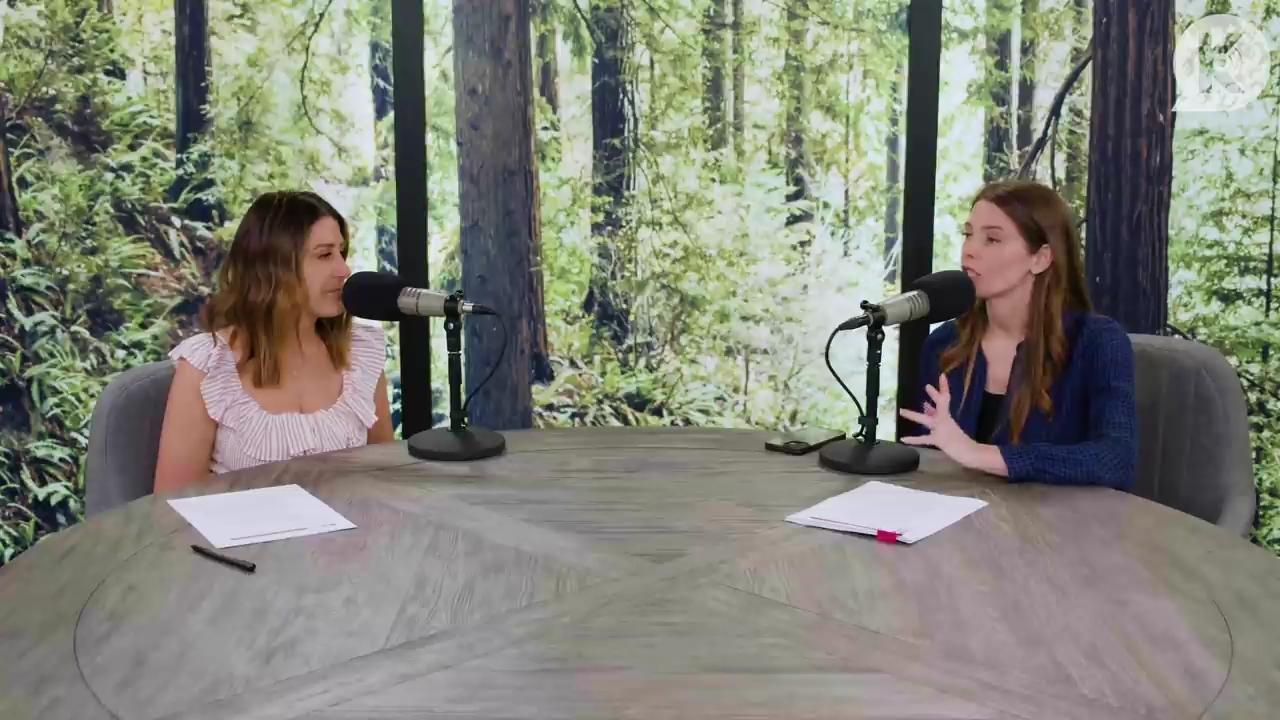 Ashley-Greene-dot-nl_TheTwilightEffectPostcast-Aflevering9NewMoonRewatchPart3of3-3317.jpg Ashley-Greene-dot-nl_TheTwilightEffectPostcast-Aflevering9NewMoonRewatchPart3of3-3317.jpg