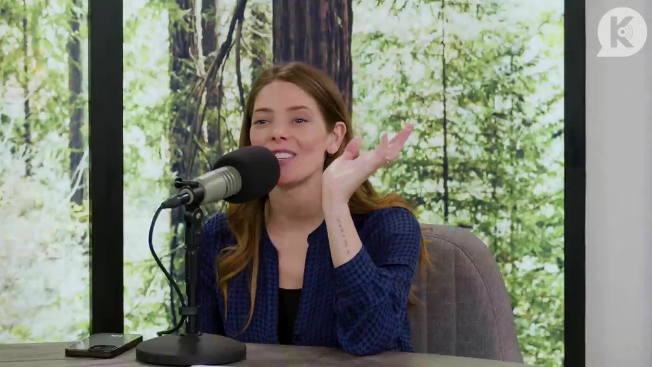 Ashley-Greene-dot-nl_TheTwilightEffectPostcast-Aflevering9NewMoonRewatchPart3of3-3454.jpg Ashley-Greene-dot-nl_TheTwilightEffectPostcast-Aflevering9NewMoonRewatchPart3of3-3454.jpg