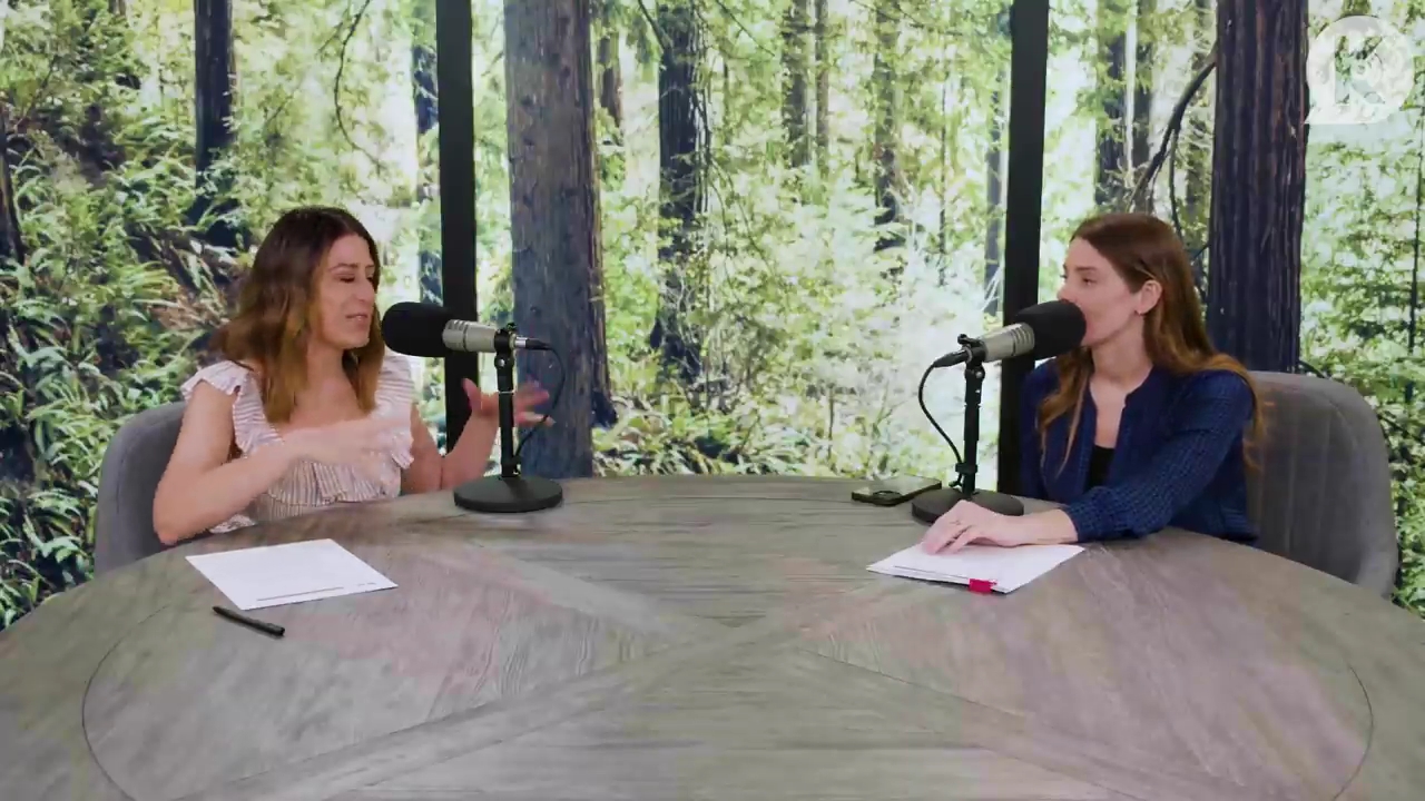 Ashley-Greene-dot-nl_TheTwilightEffectPostcast-Aflevering9NewMoonRewatchPart3of3-3460.jpg Ashley-Greene-dot-nl_TheTwilightEffectPostcast-Aflevering9NewMoonRewatchPart3of3-3460.jpg