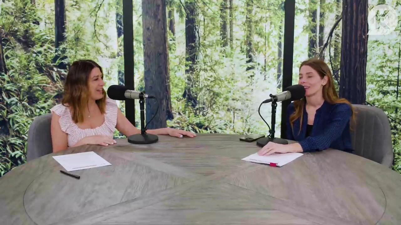 Ashley-Greene-dot-nl_TheTwilightEffectPostcast-Aflevering9NewMoonRewatchPart3of3-3467.jpg Ashley-Greene-dot-nl_TheTwilightEffectPostcast-Aflevering9NewMoonRewatchPart3of3-3467.jpg