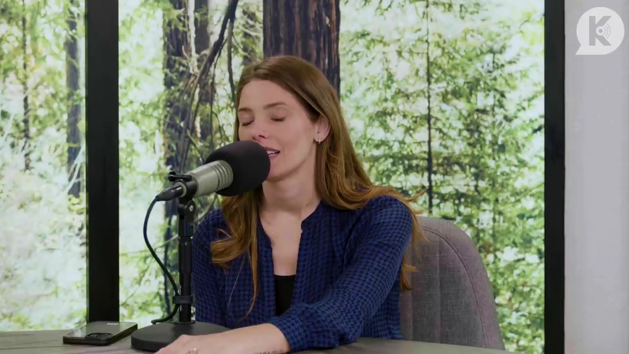 Ashley-Greene-dot-nl_TheTwilightEffectPostcast-Aflevering9NewMoonRewatchPart3of3-3499.jpg Ashley-Greene-dot-nl_TheTwilightEffectPostcast-Aflevering9NewMoonRewatchPart3of3-3499.jpg