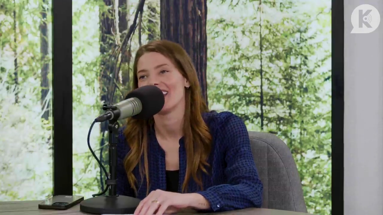 Ashley-Greene-dot-nl_TheTwilightEffectPostcast-Aflevering9NewMoonRewatchPart3of3-3589.jpg Ashley-Greene-dot-nl_TheTwilightEffectPostcast-Aflevering9NewMoonRewatchPart3of3-3589.jpg