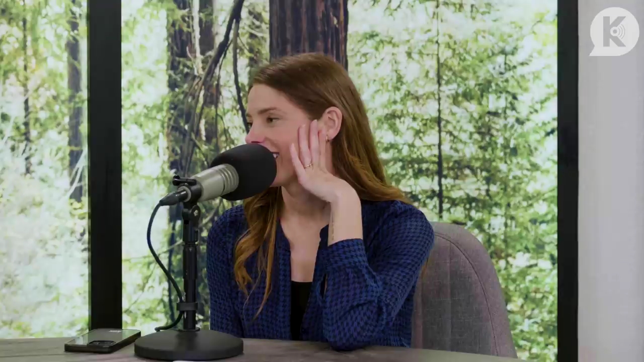 Ashley-Greene-dot-nl_TheTwilightEffectPostcast-Aflevering9NewMoonRewatchPart3of3-3623.jpg Ashley-Greene-dot-nl_TheTwilightEffectPostcast-Aflevering9NewMoonRewatchPart3of3-3623.jpg