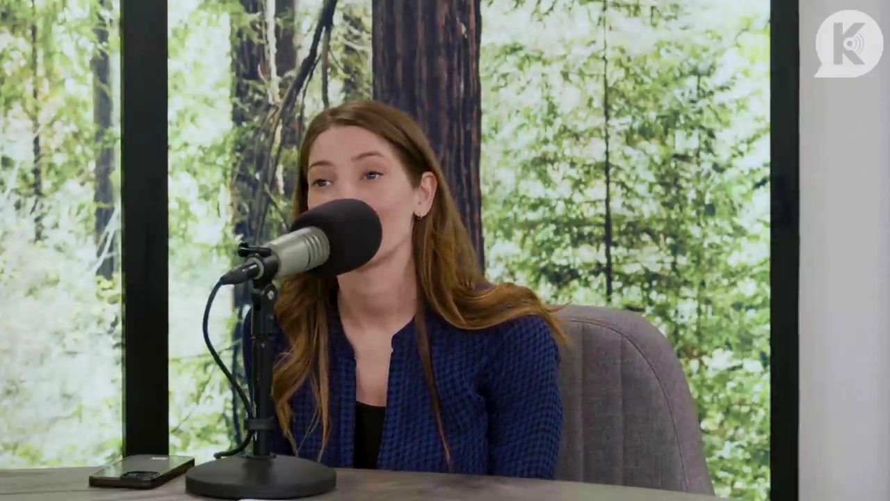 Ashley-Greene-dot-nl_TheTwilightEffectPostcast-Aflevering9NewMoonRewatchPart3of3-3649.jpg Ashley-Greene-dot-nl_TheTwilightEffectPostcast-Aflevering9NewMoonRewatchPart3of3-3649.jpg