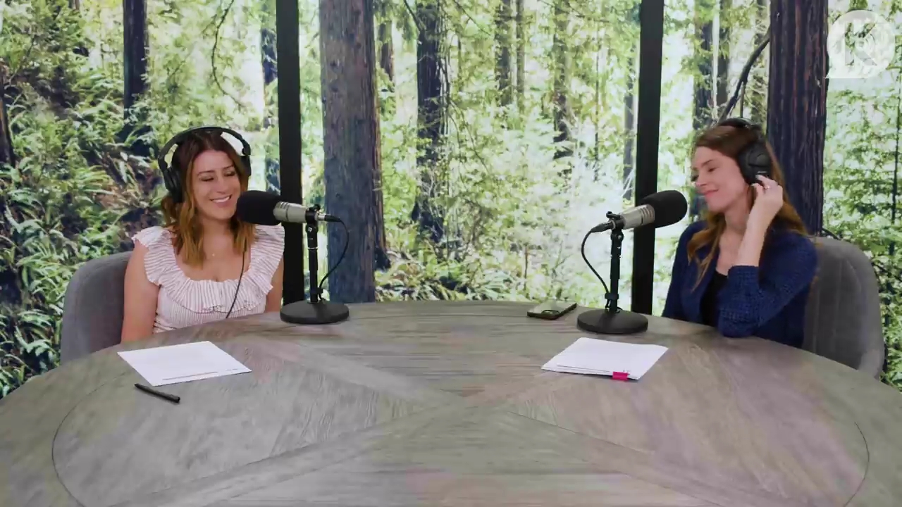 Ashley-Greene-dot-nl_TheTwilightEffectPostcast-Aflevering9NewMoonRewatchPart3of3-3919.jpg Ashley-Greene-dot-nl_TheTwilightEffectPostcast-Aflevering9NewMoonRewatchPart3of3-3919.jpg