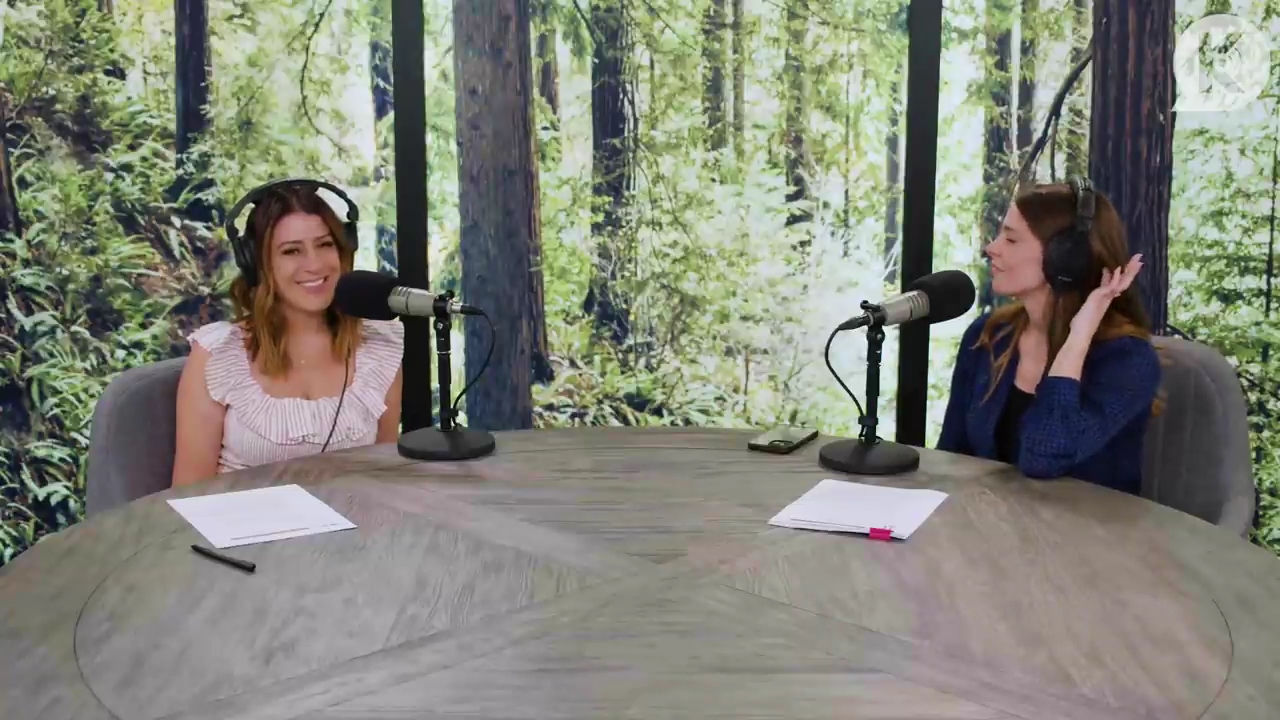 Ashley-Greene-dot-nl_TheTwilightEffectPostcast-Aflevering9NewMoonRewatchPart3of3-3920.jpg Ashley-Greene-dot-nl_TheTwilightEffectPostcast-Aflevering9NewMoonRewatchPart3of3-3920.jpg