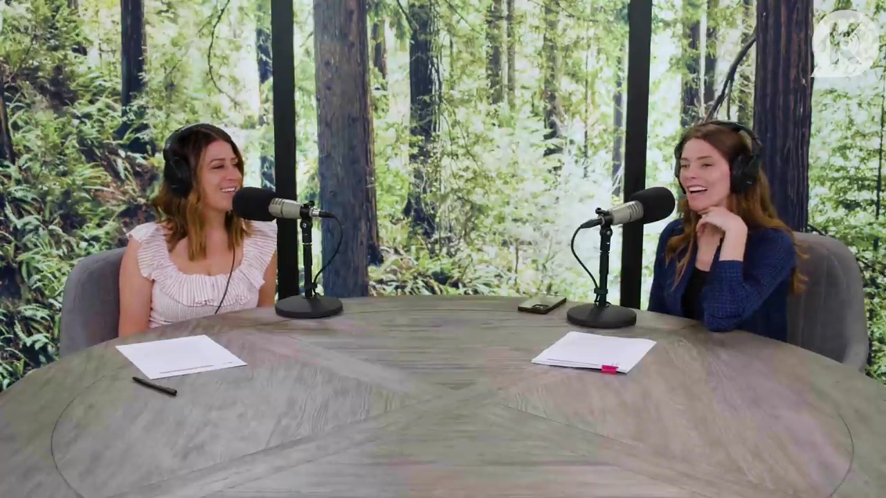 Ashley-Greene-dot-nl_TheTwilightEffectPostcast-Aflevering9NewMoonRewatchPart3of3-3927.jpg Ashley-Greene-dot-nl_TheTwilightEffectPostcast-Aflevering9NewMoonRewatchPart3of3-3927.jpg