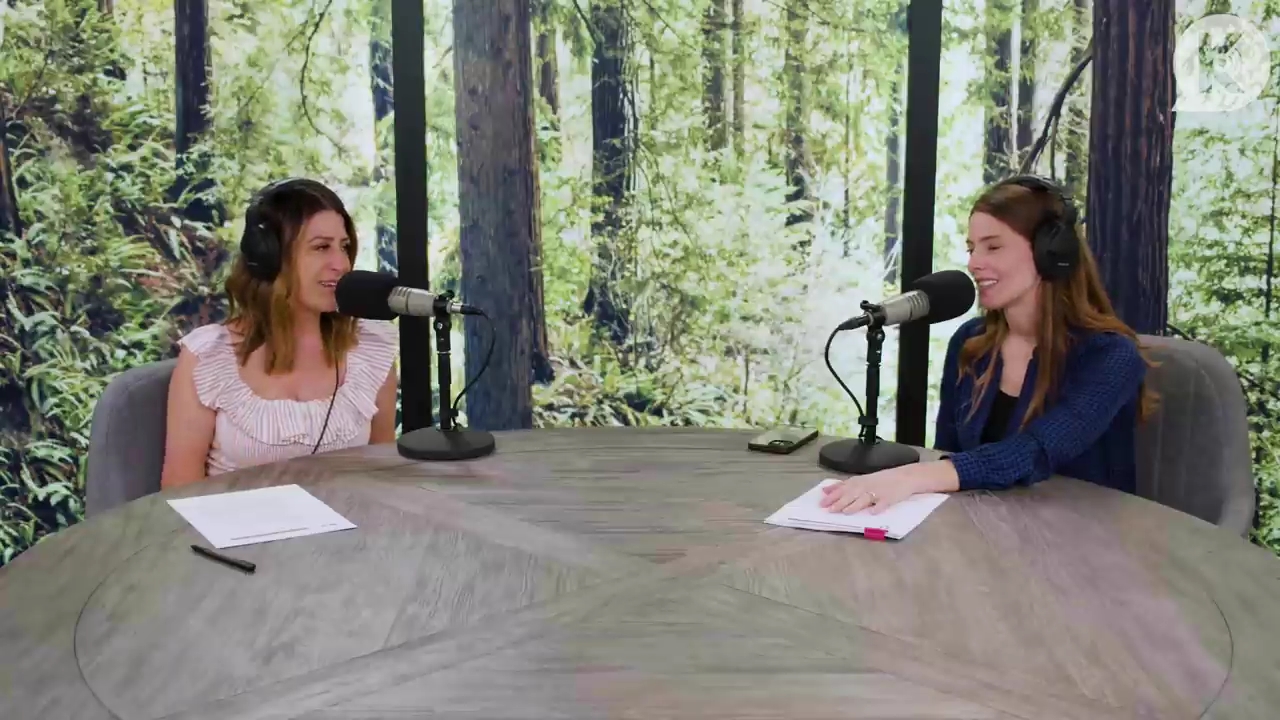 Ashley-Greene-dot-nl_TheTwilightEffectPostcast-Aflevering9NewMoonRewatchPart3of3-3931.jpg Ashley-Greene-dot-nl_TheTwilightEffectPostcast-Aflevering9NewMoonRewatchPart3of3-3931.jpg