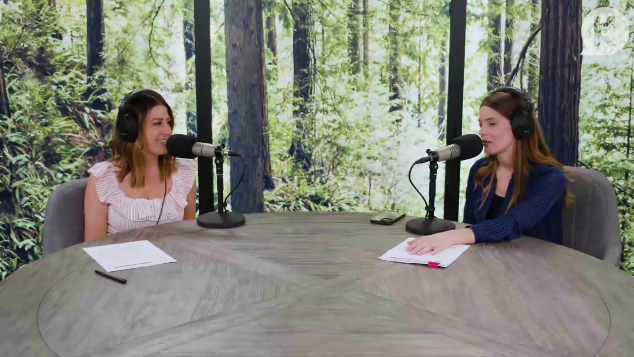 Ashley-Greene-dot-nl_TheTwilightEffectPostcast-Aflevering9NewMoonRewatchPart3of3-3933.jpg Ashley-Greene-dot-nl_TheTwilightEffectPostcast-Aflevering9NewMoonRewatchPart3of3-3933.jpg