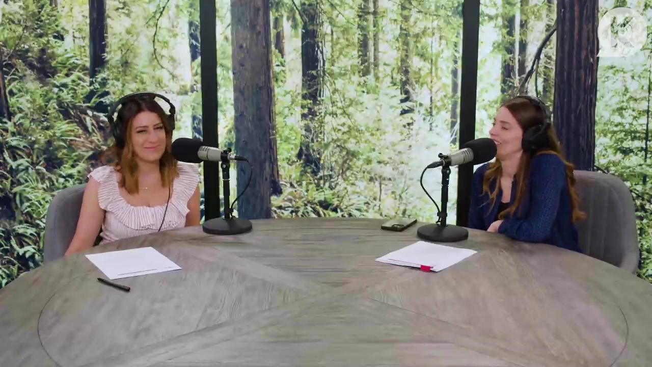 Ashley-Greene-dot-nl_TheTwilightEffectPostcast-Aflevering9NewMoonRewatchPart3of3-4011.jpg Ashley-Greene-dot-nl_TheTwilightEffectPostcast-Aflevering9NewMoonRewatchPart3of3-4011.jpg