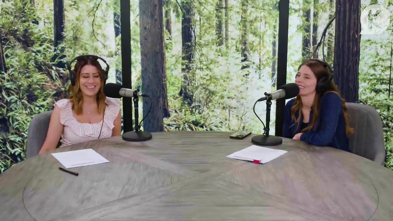 Ashley-Greene-dot-nl_TheTwilightEffectPostcast-Aflevering9NewMoonRewatchPart3of3-4013.jpg Ashley-Greene-dot-nl_TheTwilightEffectPostcast-Aflevering9NewMoonRewatchPart3of3-4013.jpg