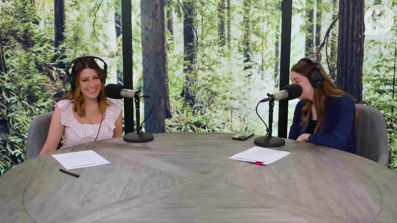 Ashley-Greene-dot-nl_TheTwilightEffectPostcast-Aflevering9NewMoonRewatchPart3of3-4014.jpg Ashley-Greene-dot-nl_TheTwilightEffectPostcast-Aflevering9NewMoonRewatchPart3of3-4014.jpg