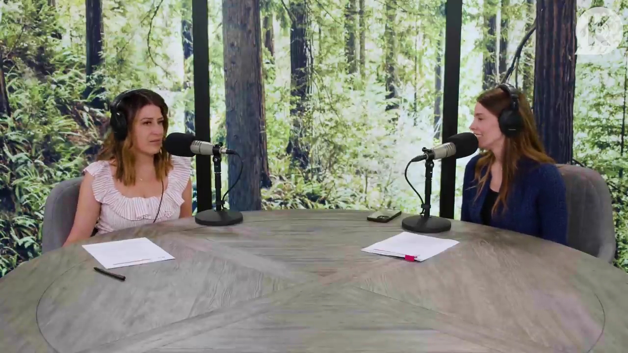 Ashley-Greene-dot-nl_TheTwilightEffectPostcast-Aflevering9NewMoonRewatchPart3of3-4019.jpg Ashley-Greene-dot-nl_TheTwilightEffectPostcast-Aflevering9NewMoonRewatchPart3of3-4019.jpg