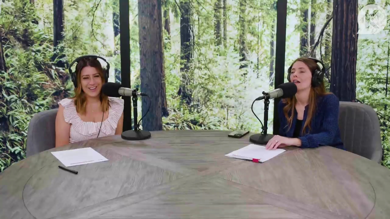 Ashley-Greene-dot-nl_TheTwilightEffectPostcast-Aflevering9NewMoonRewatchPart3of3-4120.jpg Ashley-Greene-dot-nl_TheTwilightEffectPostcast-Aflevering9NewMoonRewatchPart3of3-4120.jpg