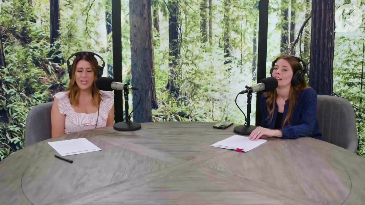 Ashley-Greene-dot-nl_TheTwilightEffectPostcast-Aflevering9NewMoonRewatchPart3of3-4121.jpg Ashley-Greene-dot-nl_TheTwilightEffectPostcast-Aflevering9NewMoonRewatchPart3of3-4121.jpg