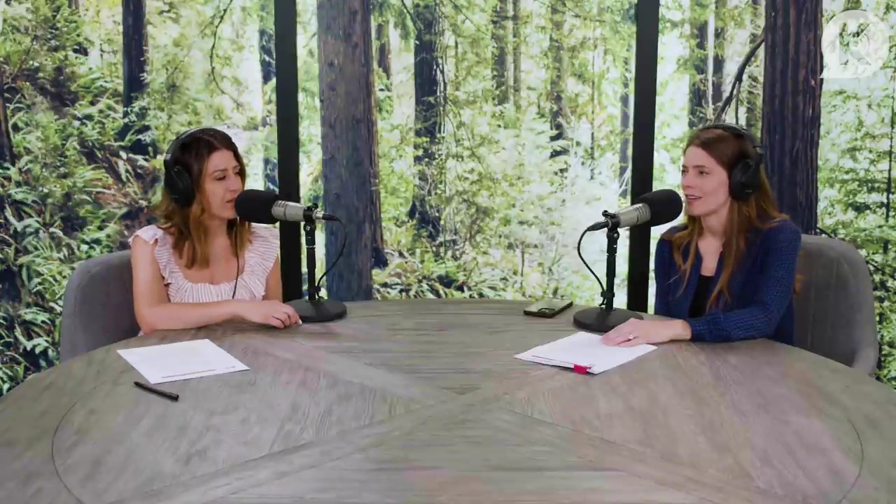 Ashley-Greene-dot-nl_TheTwilightEffectPostcast-Aflevering9NewMoonRewatchPart3of3-4215.jpg Ashley-Greene-dot-nl_TheTwilightEffectPostcast-Aflevering9NewMoonRewatchPart3of3-4215.jpg