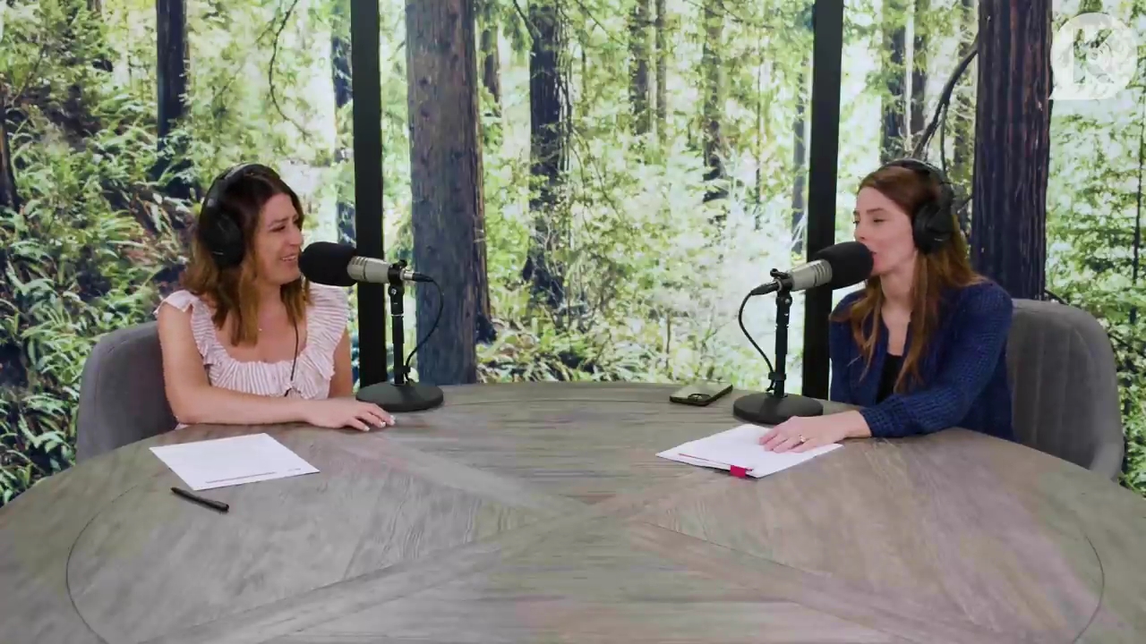 Ashley-Greene-dot-nl_TheTwilightEffectPostcast-Aflevering9NewMoonRewatchPart3of3-4237.jpg Ashley-Greene-dot-nl_TheTwilightEffectPostcast-Aflevering9NewMoonRewatchPart3of3-4237.jpg