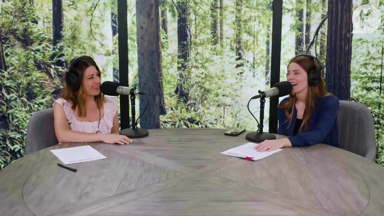 Ashley-Greene-dot-nl_TheTwilightEffectPostcast-Aflevering9NewMoonRewatchPart3of3-4238.jpg Ashley-Greene-dot-nl_TheTwilightEffectPostcast-Aflevering9NewMoonRewatchPart3of3-4238.jpg