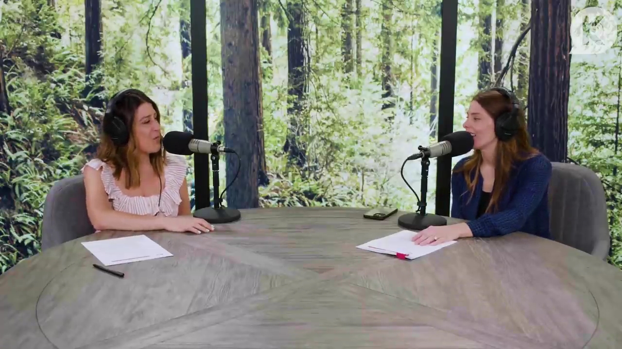 Ashley-Greene-dot-nl_TheTwilightEffectPostcast-Aflevering9NewMoonRewatchPart3of3-4239.jpg Ashley-Greene-dot-nl_TheTwilightEffectPostcast-Aflevering9NewMoonRewatchPart3of3-4239.jpg