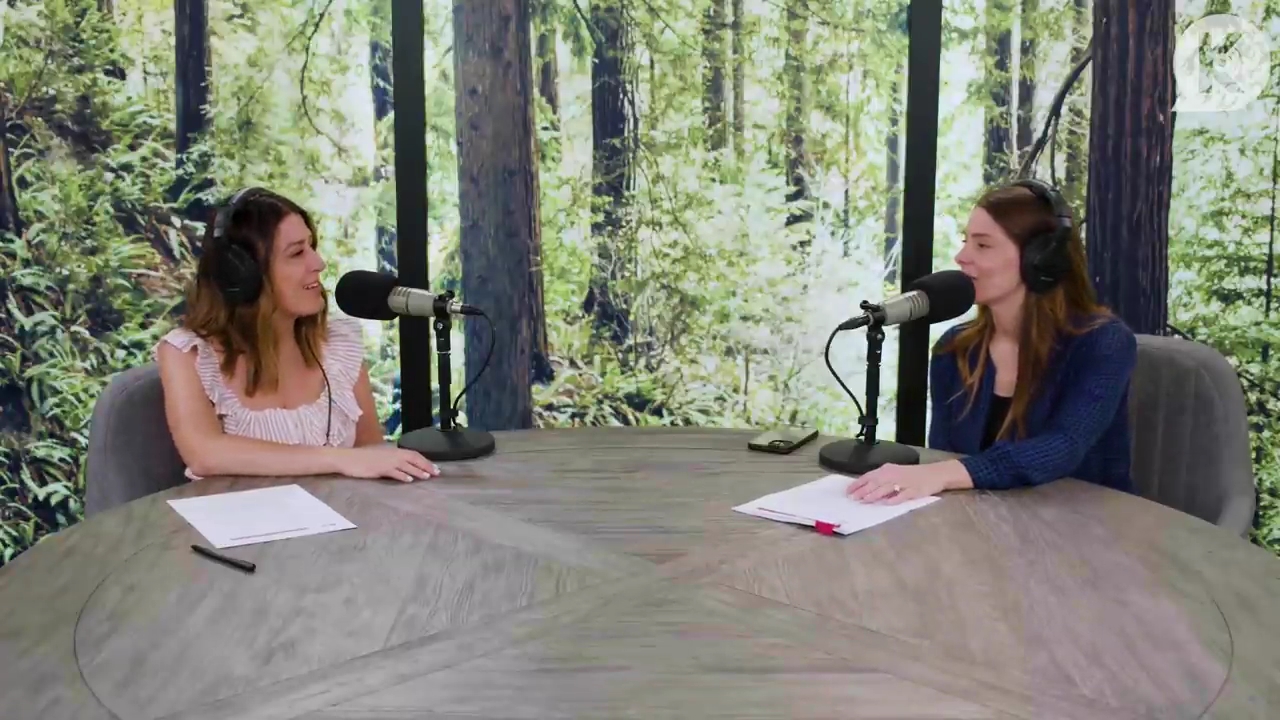 Ashley-Greene-dot-nl_TheTwilightEffectPostcast-Aflevering9NewMoonRewatchPart3of3-4240.jpg Ashley-Greene-dot-nl_TheTwilightEffectPostcast-Aflevering9NewMoonRewatchPart3of3-4240.jpg