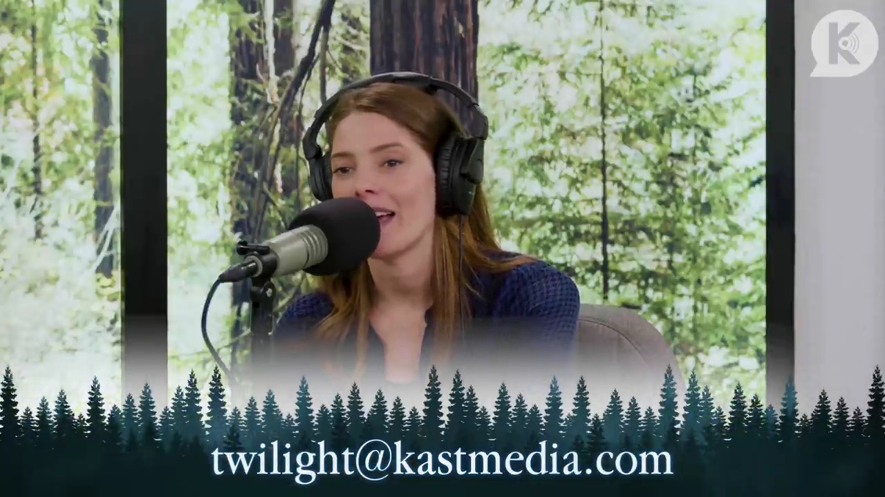 Ashley-Greene-dot-nl_TheTwilightEffectPostcast-Aflevering9NewMoonRewatchPart3of3-4276.jpg Ashley-Greene-dot-nl_TheTwilightEffectPostcast-Aflevering9NewMoonRewatchPart3of3-4276.jpg