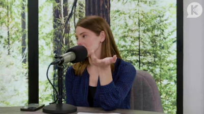 Ashley-Greene-dot-nl_TheTwilightEffectPostcast-Aflevering9NewMoonRewatchPart3of3-2969.jpg