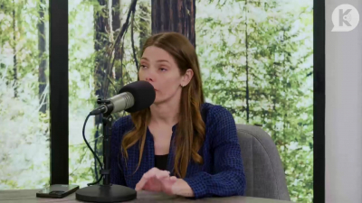 Ashley-Greene-dot-nl_TheTwilightEffectPostcast-Aflevering9NewMoonRewatchPart3of3-3278.jpg