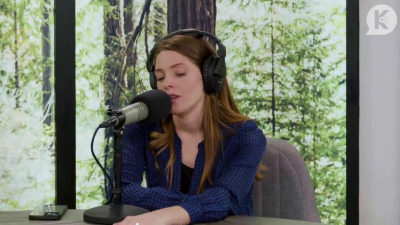 Ashley-Greene-dot-nl_TheTwilightEffectPostcast-Aflevering9NewMoonRewatchPart3of3-3826.jpg