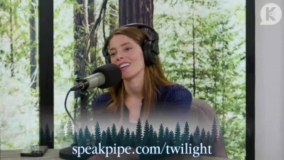 Ashley-Greene-dot-nl_TheTwilightEffectPostcast-Aflevering9NewMoonRewatchPart3of3-4283.jpg