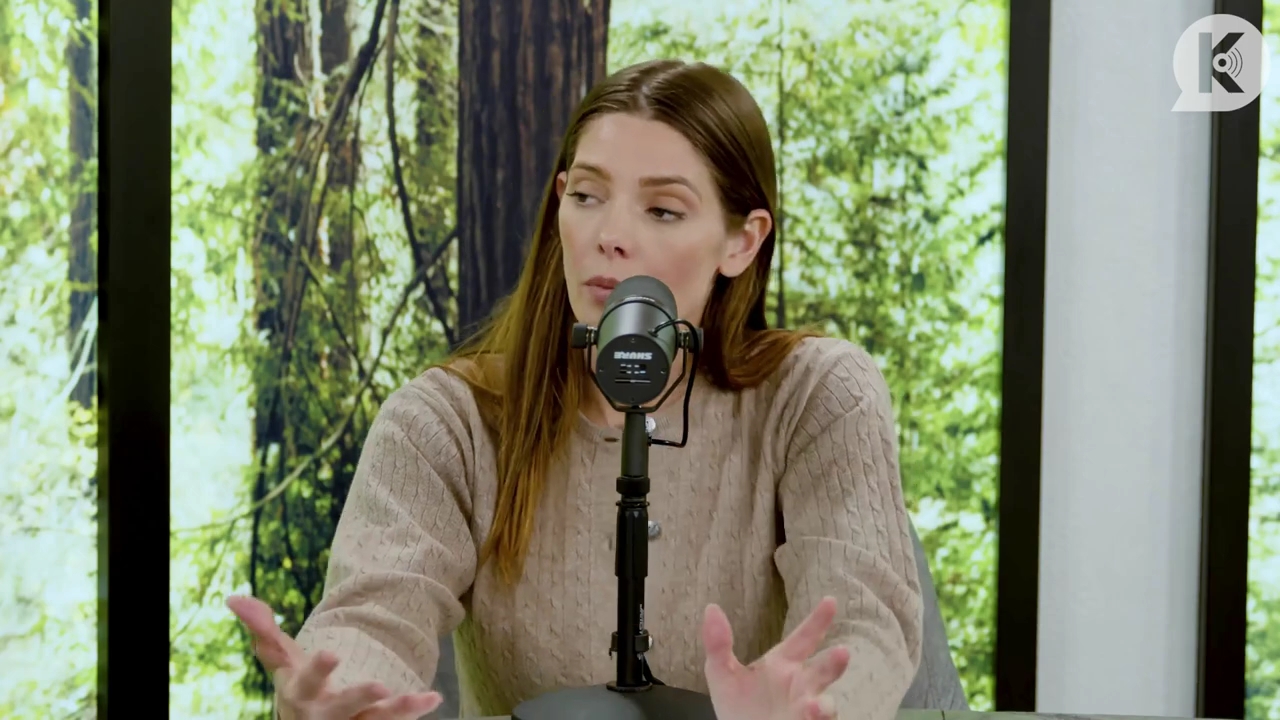 Ashley-Greene-dot-nl_TheTwilightEffect-TwiliightRewatchtPart3of3-0147.jpg Ashley-Greene-dot-nl_TheTwilightEffect-TwiliightRewatchtPart3of3-0147.jpg