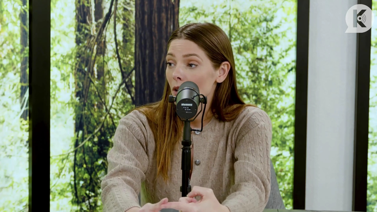 Ashley-Greene-dot-nl_TheTwilightEffect-TwiliightRewatchtPart3of3-0221.jpg Ashley-Greene-dot-nl_TheTwilightEffect-TwiliightRewatchtPart3of3-0221.jpg