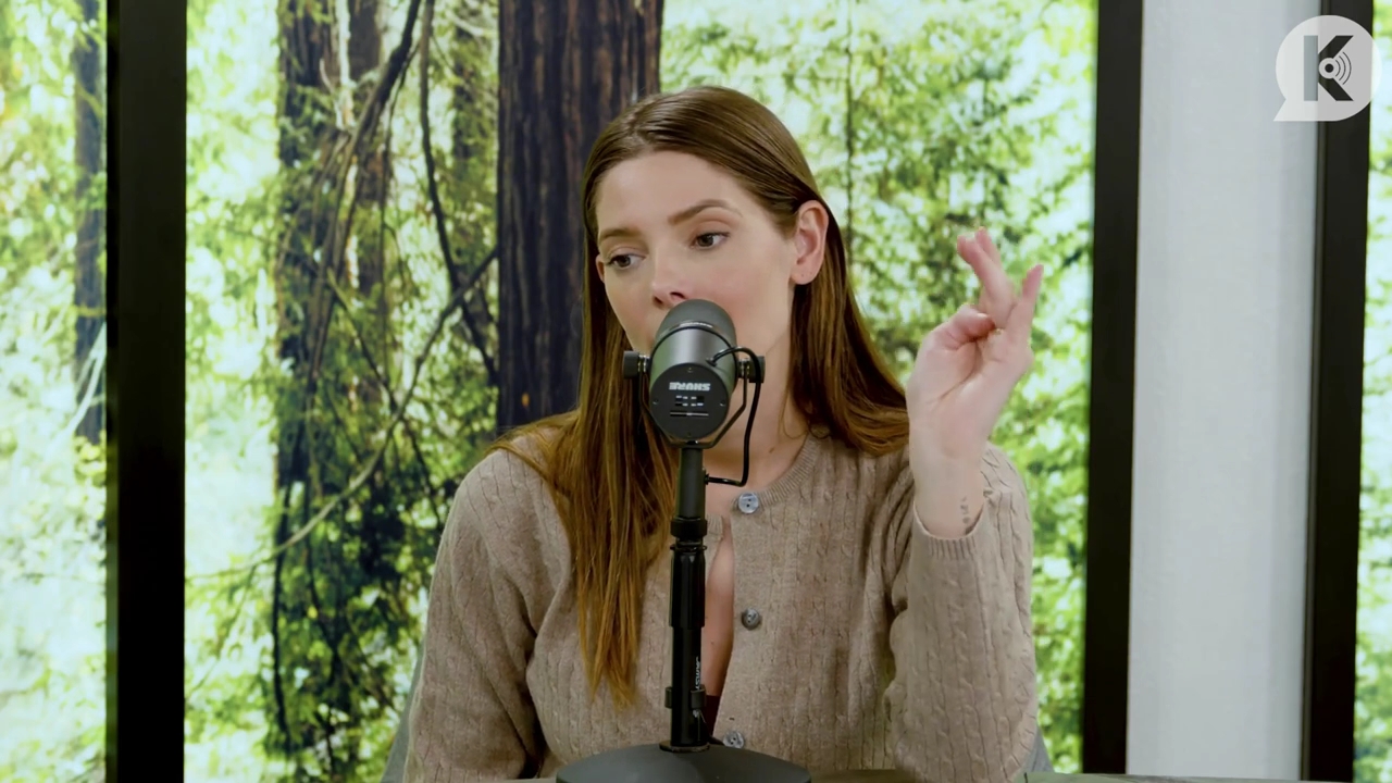 Ashley-Greene-dot-nl_TheTwilightEffect-TwiliightRewatchtPart3of3-0262.jpg