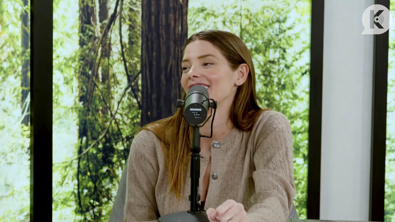 Ashley-Greene-dot-nl_TheTwilightEffect-TwiliightRewatchtPart3of3-0299.jpg Ashley-Greene-dot-nl_TheTwilightEffect-TwiliightRewatchtPart3of3-0299.jpg