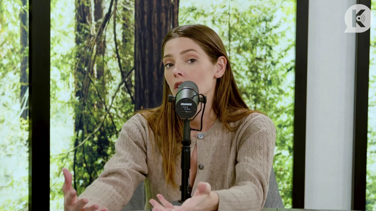 Ashley-Greene-dot-nl_TheTwilightEffect-TwiliightRewatchtPart3of3-0325.jpg Ashley-Greene-dot-nl_TheTwilightEffect-TwiliightRewatchtPart3of3-0325.jpg