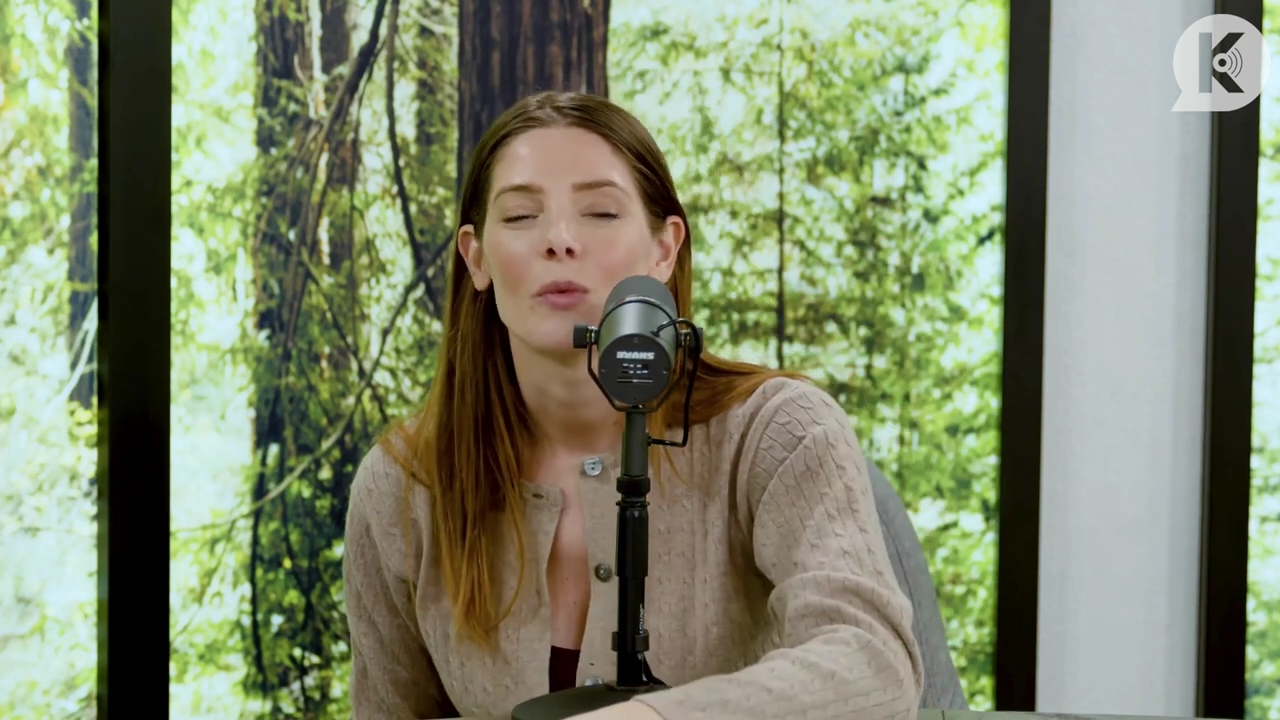 Ashley-Greene-dot-nl_TheTwilightEffect-TwiliightRewatchtPart3of3-0401.jpg Ashley-Greene-dot-nl_TheTwilightEffect-TwiliightRewatchtPart3of3-0401.jpg