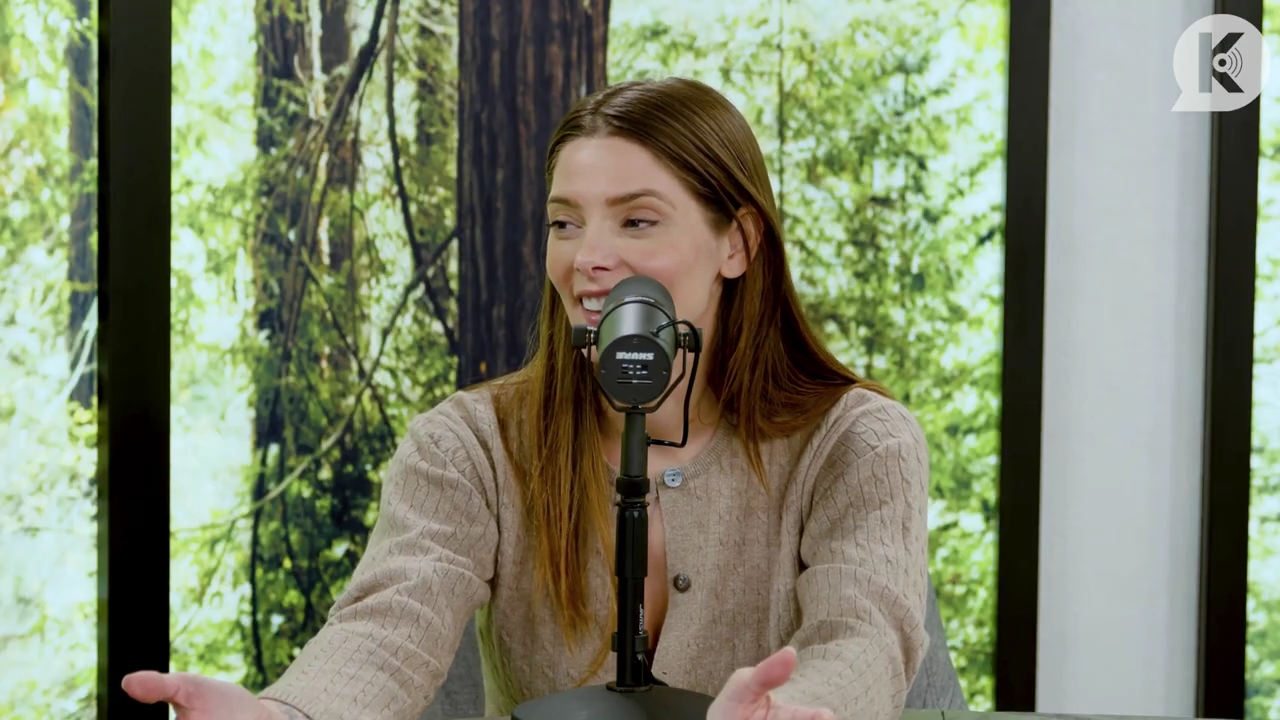 Ashley-Greene-dot-nl_TheTwilightEffect-TwiliightRewatchtPart3of3-1001.jpg Ashley-Greene-dot-nl_TheTwilightEffect-TwiliightRewatchtPart3of3-1001.jpg