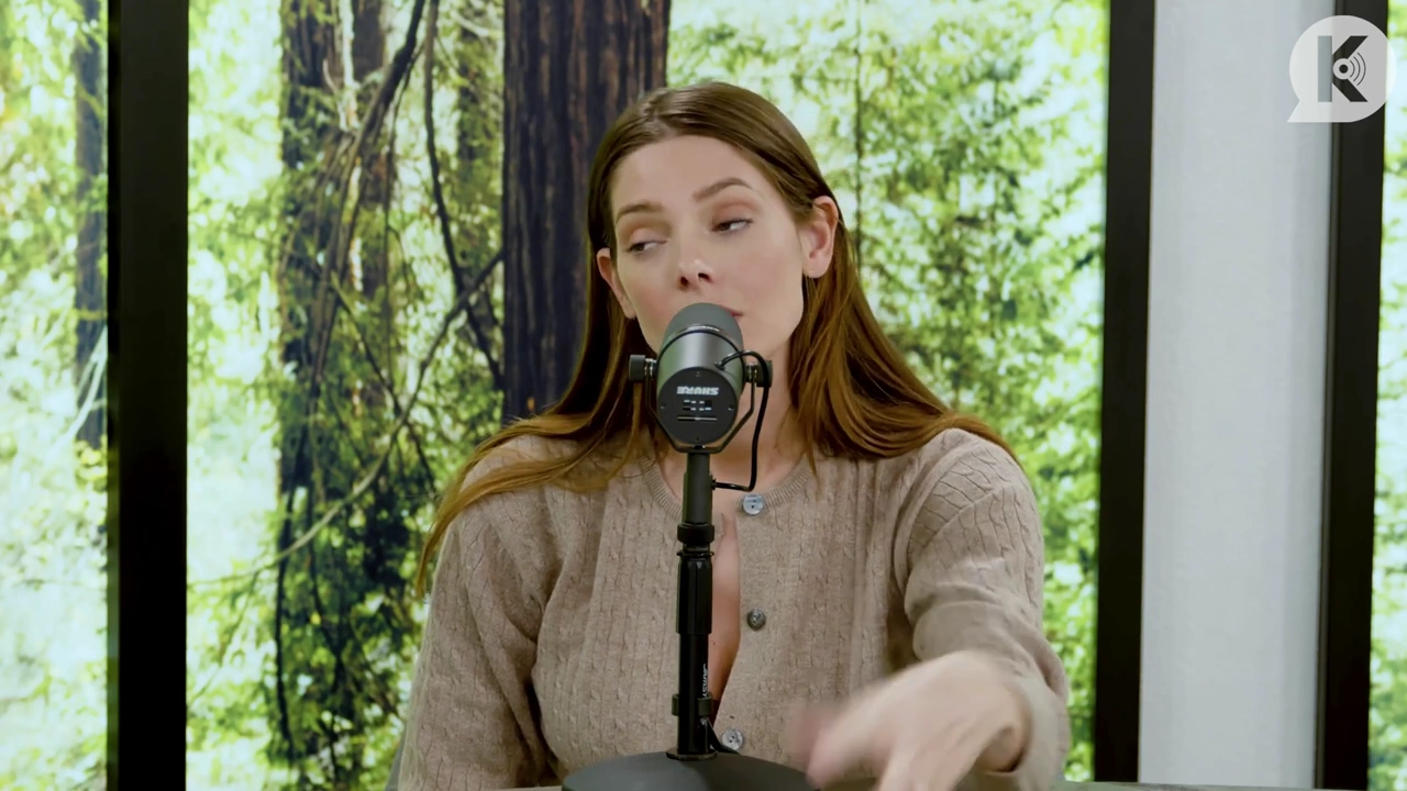 Ashley-Greene-dot-nl_TheTwilightEffect-TwiliightRewatchtPart3of3-1527.jpg Ashley-Greene-dot-nl_TheTwilightEffect-TwiliightRewatchtPart3of3-1527.jpg