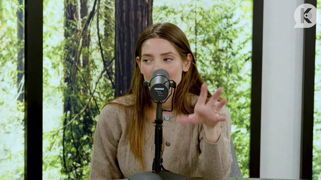 Ashley-Greene-dot-nl_TheTwilightEffect-TwiliightRewatchtPart3of3-1801.jpg Ashley-Greene-dot-nl_TheTwilightEffect-TwiliightRewatchtPart3of3-1801.jpg