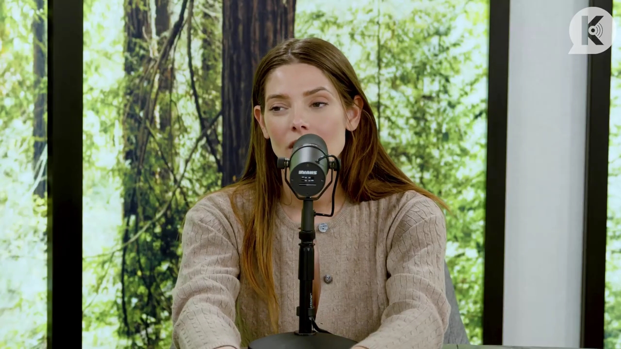 Ashley-Greene-dot-nl_TheTwilightEffect-TwiliightRewatchtPart3of3-1925.jpg Ashley-Greene-dot-nl_TheTwilightEffect-TwiliightRewatchtPart3of3-1925.jpg