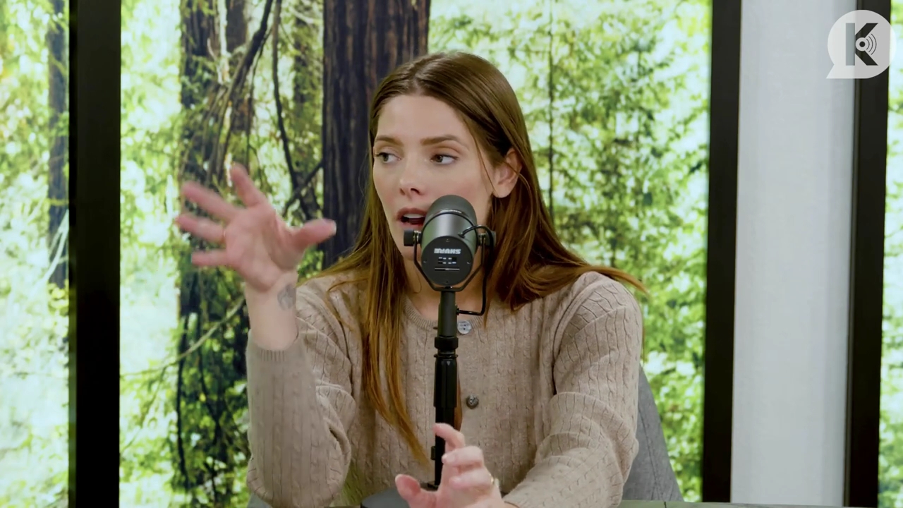 Ashley-Greene-dot-nl_TheTwilightEffect-TwiliightRewatchtPart3of3-2054.jpg