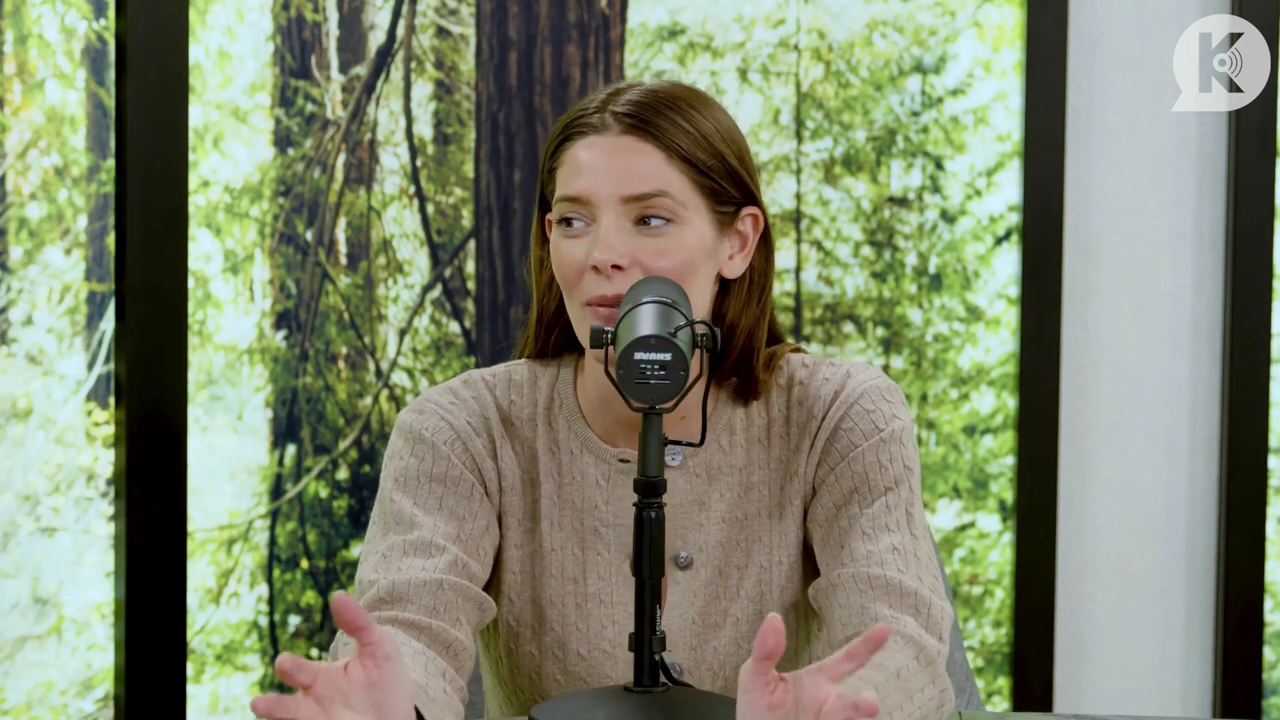 Ashley-Greene-dot-nl_TheTwilightEffect-TwiliightRewatchtPart3of3-2383.jpg
