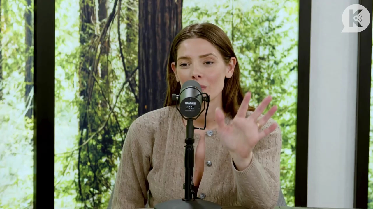 Ashley-Greene-dot-nl_TheTwilightEffect-TwiliightRewatchtPart3of3-2396.jpg