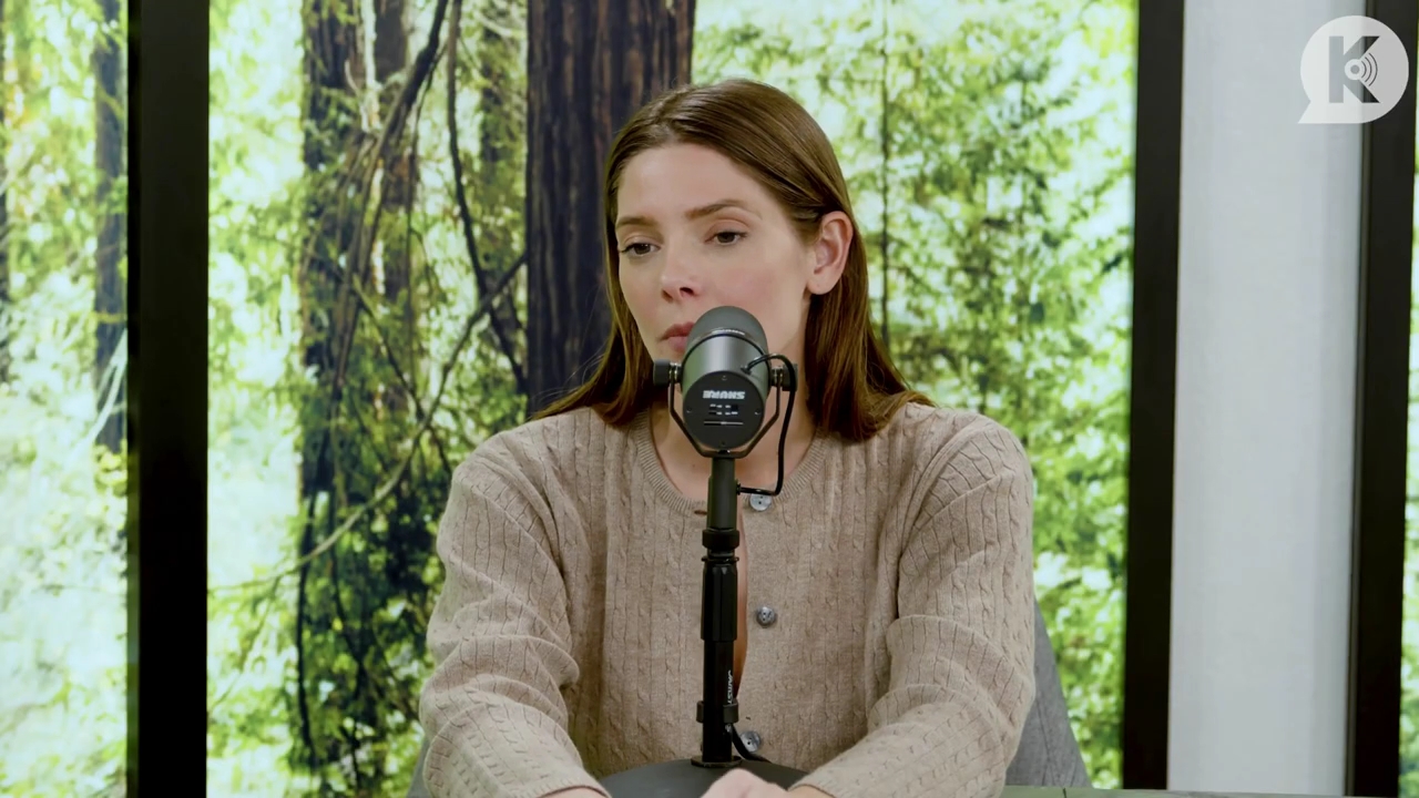Ashley-Greene-dot-nl_TheTwilightEffect-TwiliightRewatchtPart3of3-2460.jpg