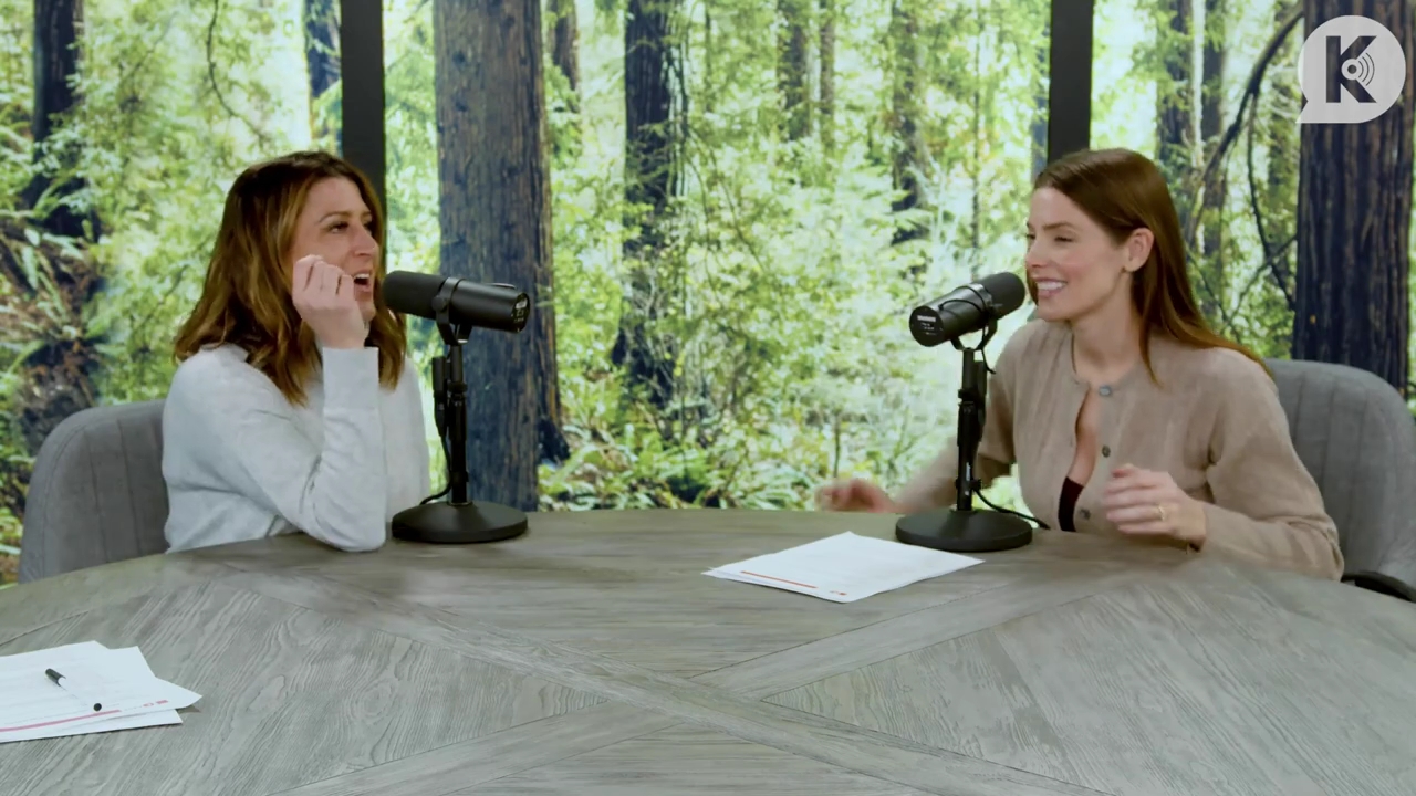 Ashley-Greene-dot-nl_TheTwilightEffect-TwiliightRewatchtPart3of3-2792.jpg
