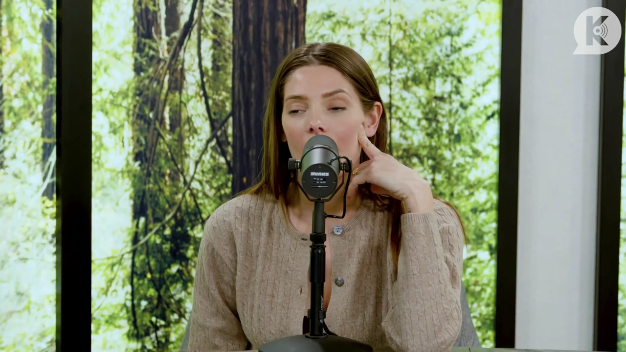 Ashley-Greene-dot-nl_TheTwilightEffect-TwiliightRewatchtPart3of3-2994.jpg