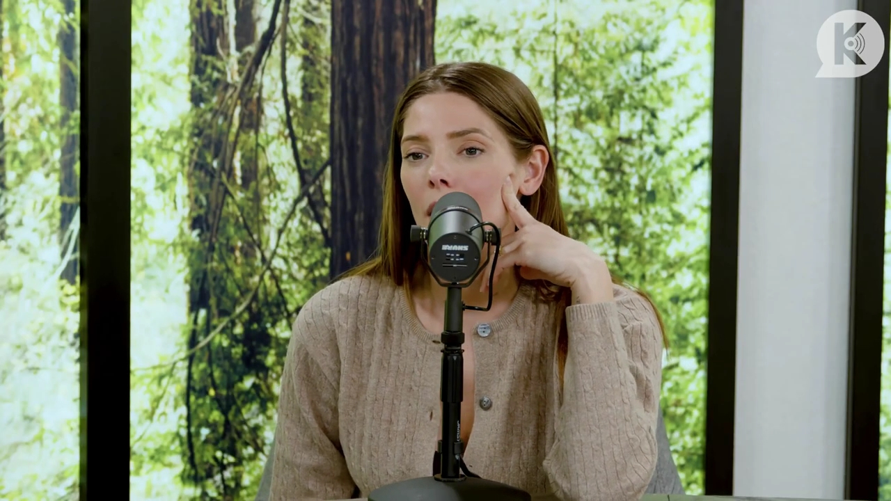 Ashley-Greene-dot-nl_TheTwilightEffect-TwiliightRewatchtPart3of3-2995.jpg