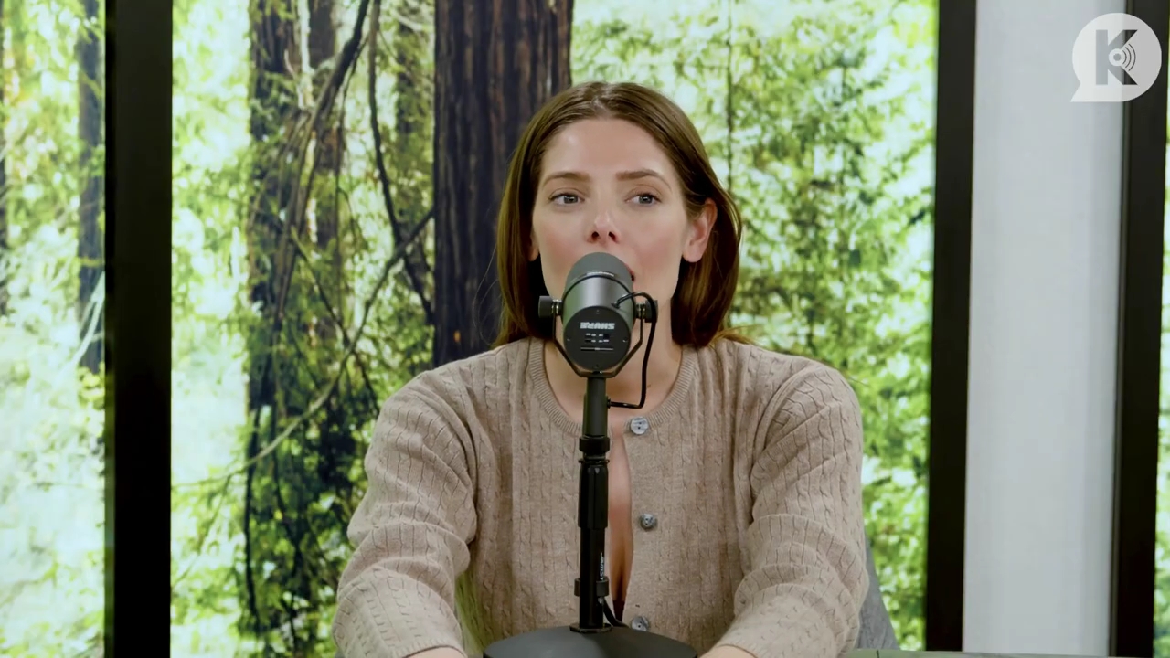 Ashley-Greene-dot-nl_TheTwilightEffect-TwiliightRewatchtPart3of3-3042.jpg