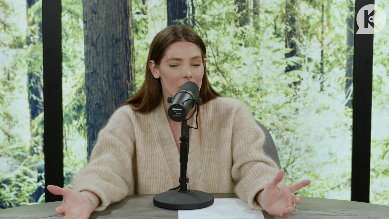 Ashley-Greene-dot-nl_TheTwilightEffect-Aflevering4KellanLutz1190.jpg Ashley-Greene-dot-nl_TheTwilightEffect-Aflevering4KellanLutz1190.jpg